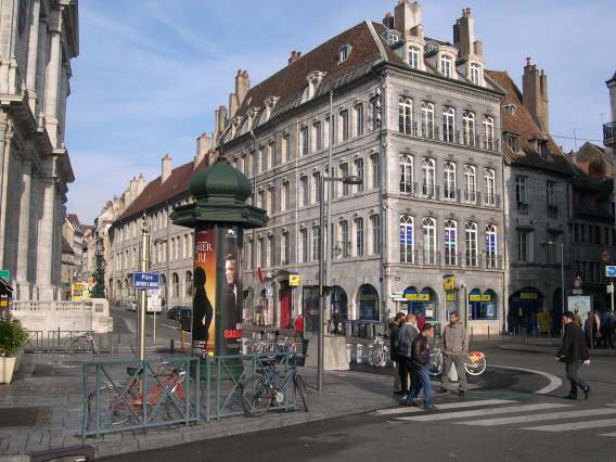  Rue de la Madeleine